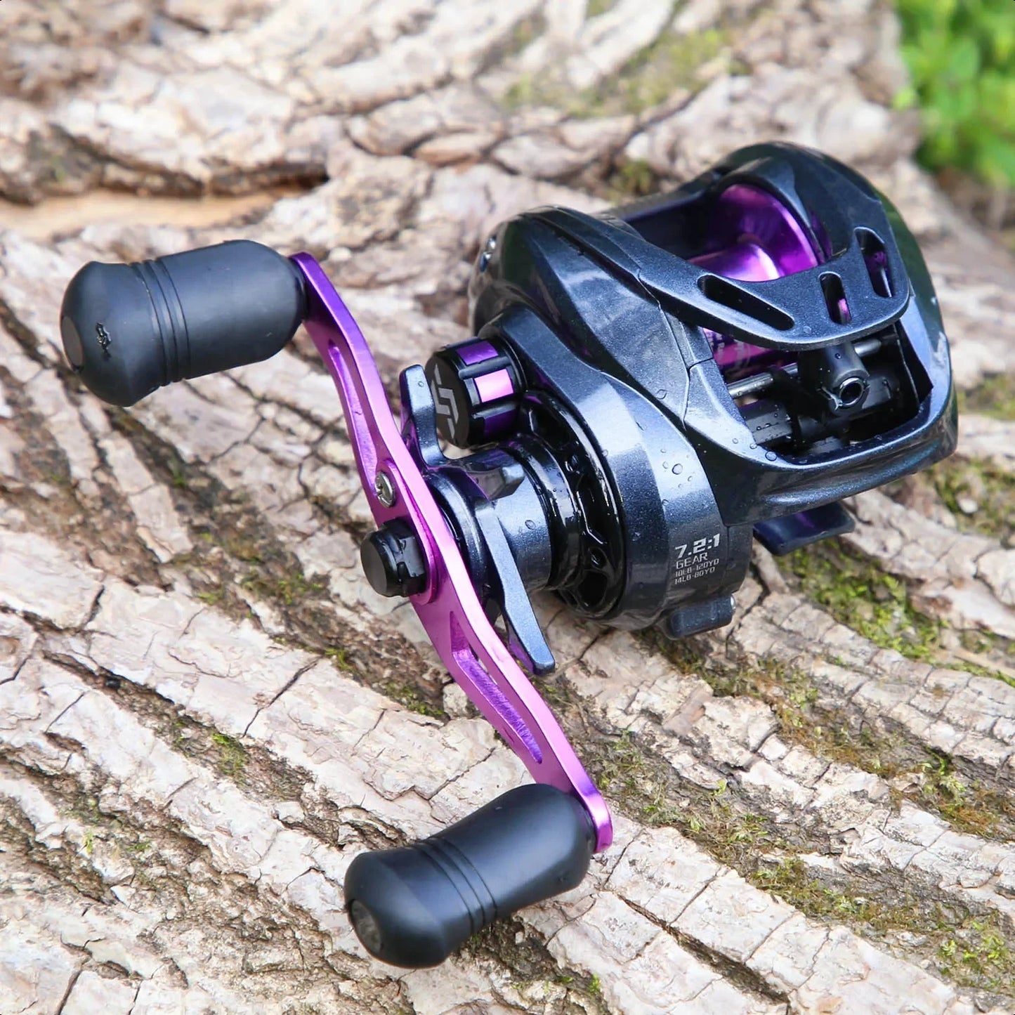 High Speed Baitcasting Fishing Reel 7.2 to 1